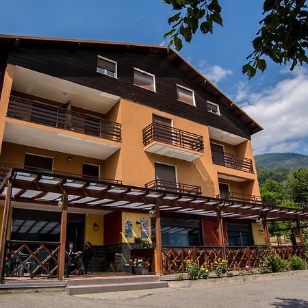 La Svolta Chiuro Exterior foto