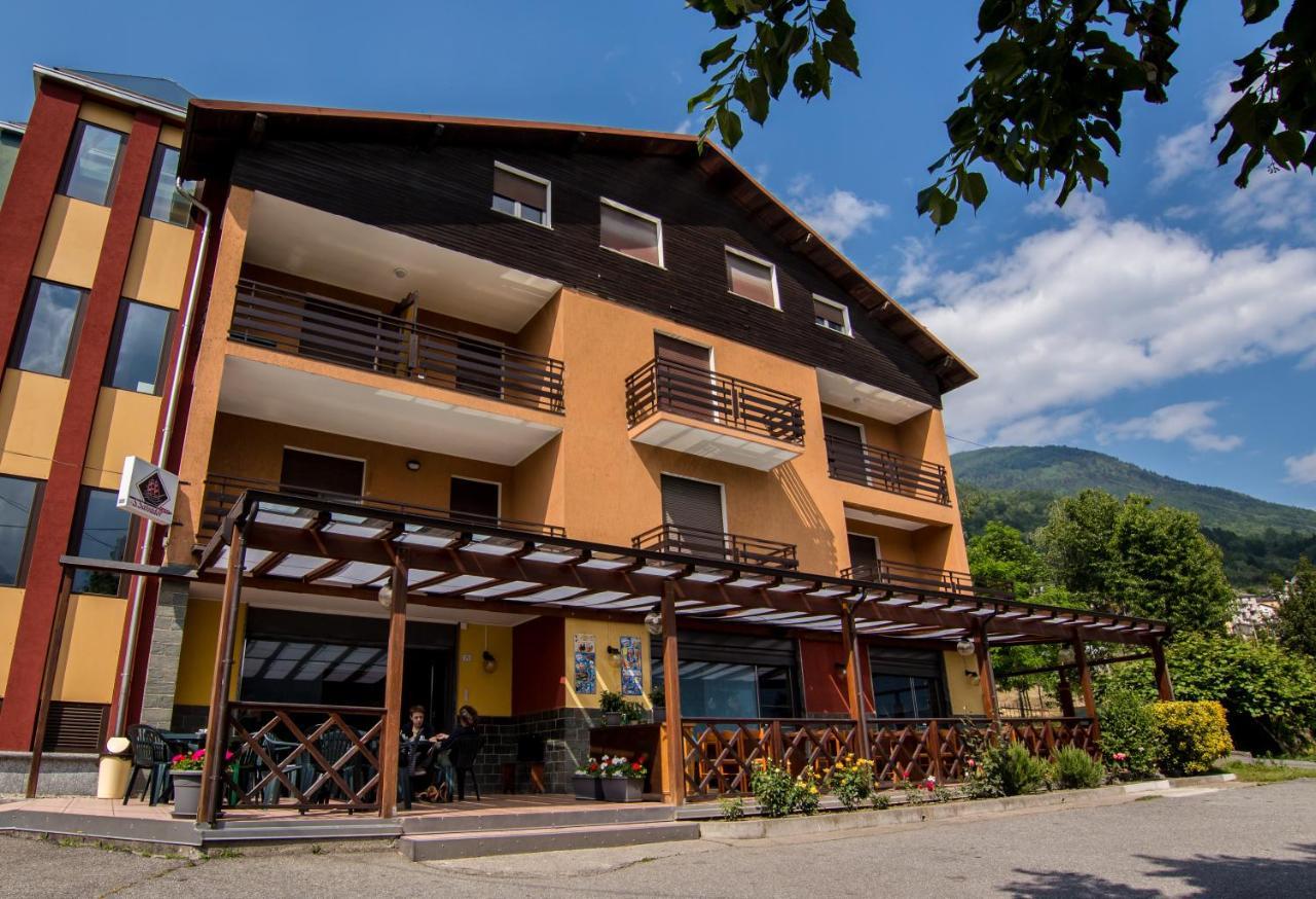 La Svolta Chiuro Exterior foto